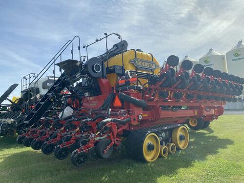 Tempo K Planter 24Row 30" Demo *Liquid System